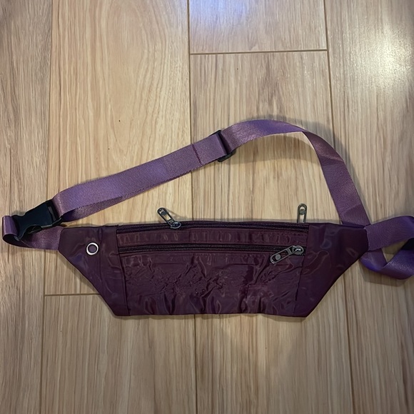 Purple/Maroon Fanny Pack with Guardians of the Galaxy Logo - Picture 2 of 2